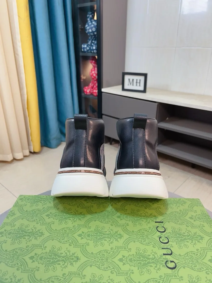 Men's shoes 💰440🌹🌹GUCCI [Gucci] New high-top men's shoes, a high-end brand, the latest fashionable casual men's shoes, trendy and versatile, relaxed and sporty style, uppers imported from Italy, first-layer cowhide, genuine leather lining, and ultra-fine workmanship. Original personalized fashionable rubber wear-resistant outsole, light and comfortable on the foot, size 38-44